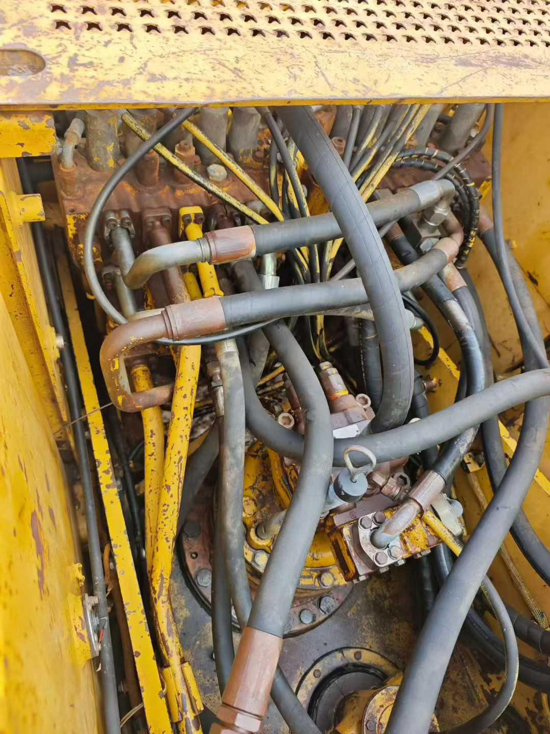 Used Caterpillar 320C Excavator 2016 Model / 6