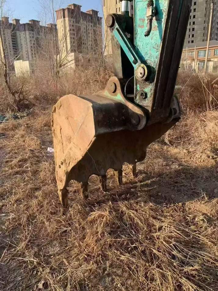 Used Kobelco SK210 Excavator 2016 Model / 4