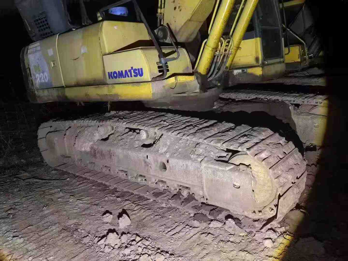 Used Komatsu PC220-8 Excavator 2016 Model / 5