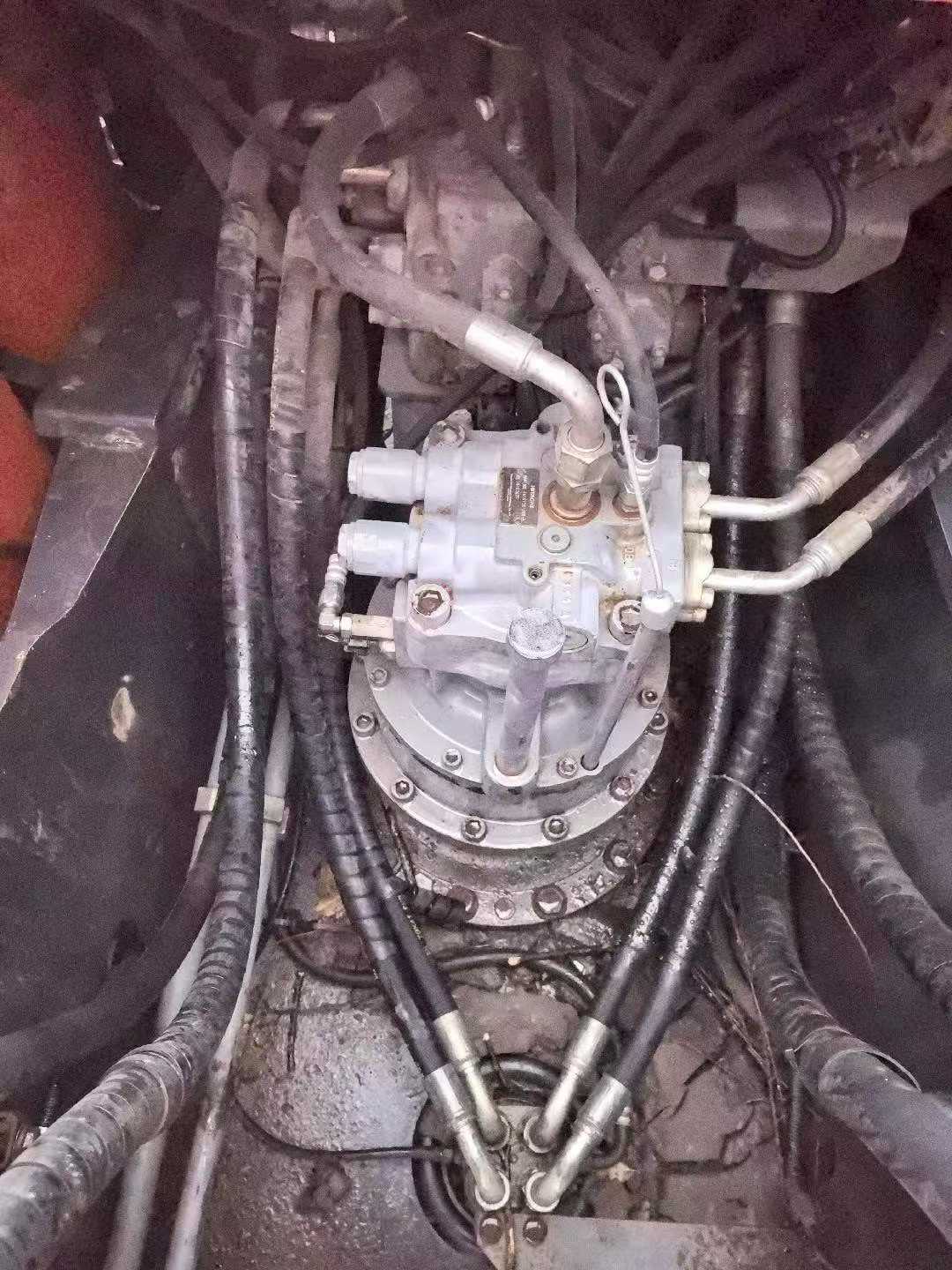 Used Hitachi ZAXIS200 Excavator 2014 Model / 5