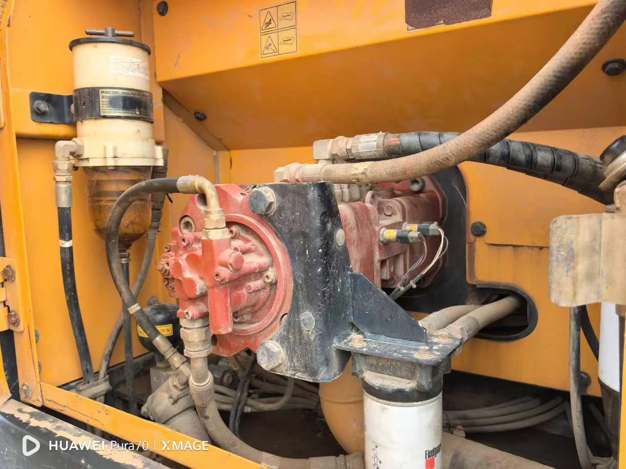 Used Hyundai R215VSN Excavator 2018 Model / 5