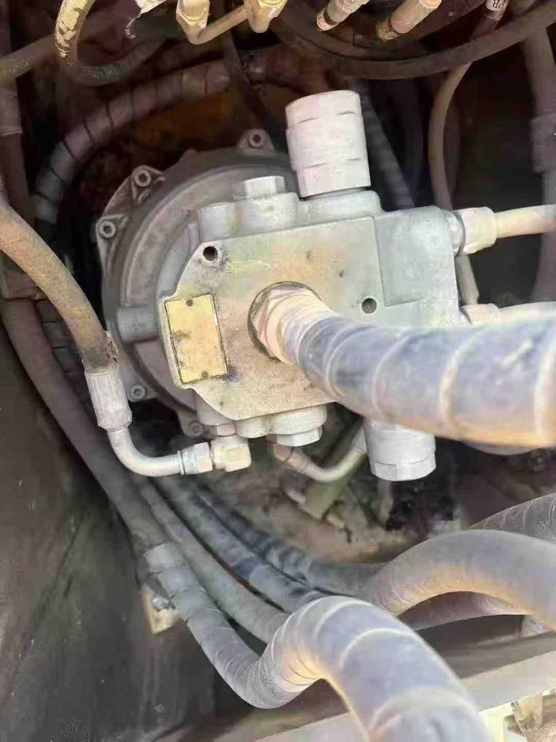 Used Hitachi ZW220 Excavator 2018 Model / 4