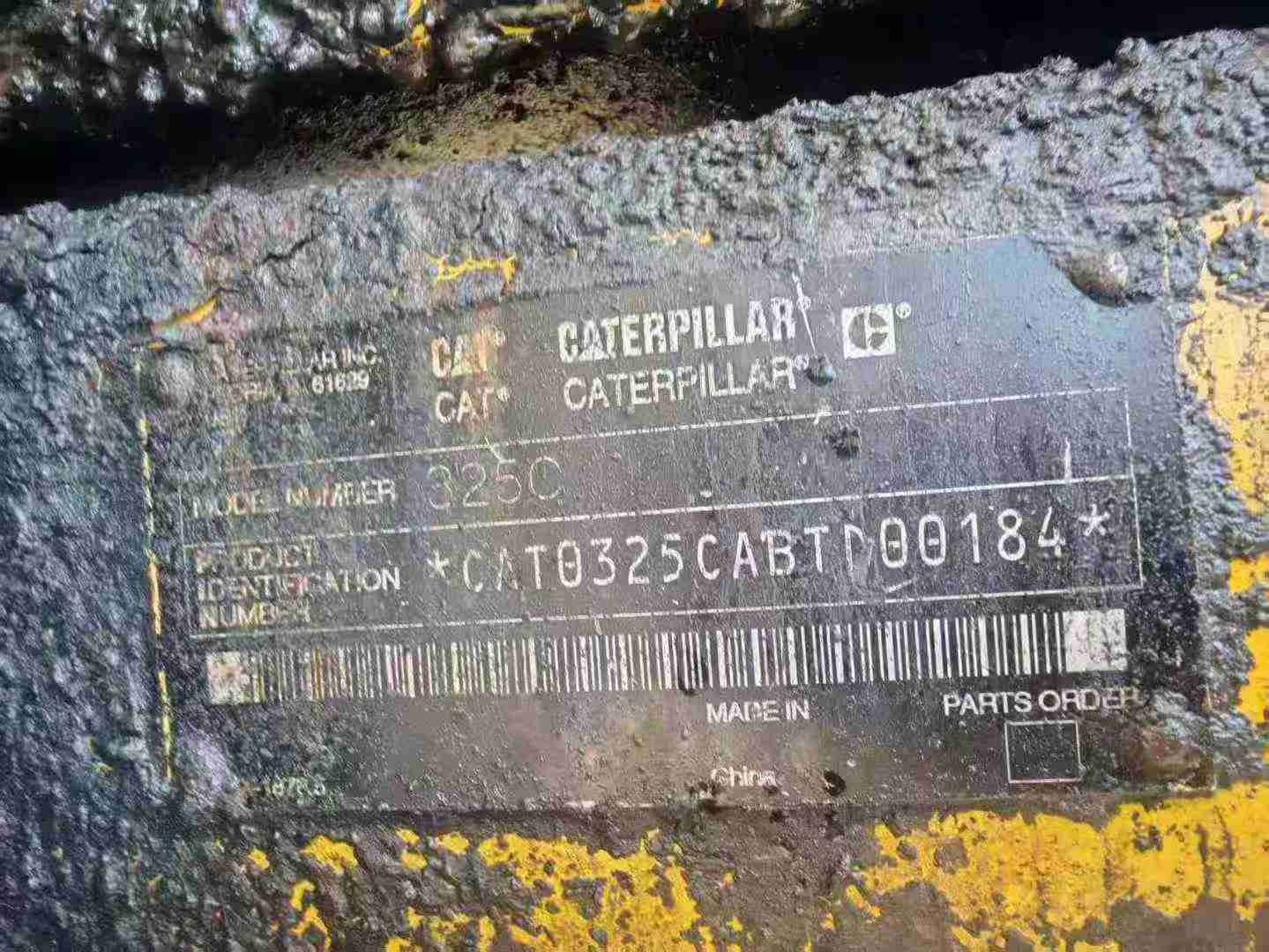 Used Caterpillar 325C Excavator 2016 Model / 3