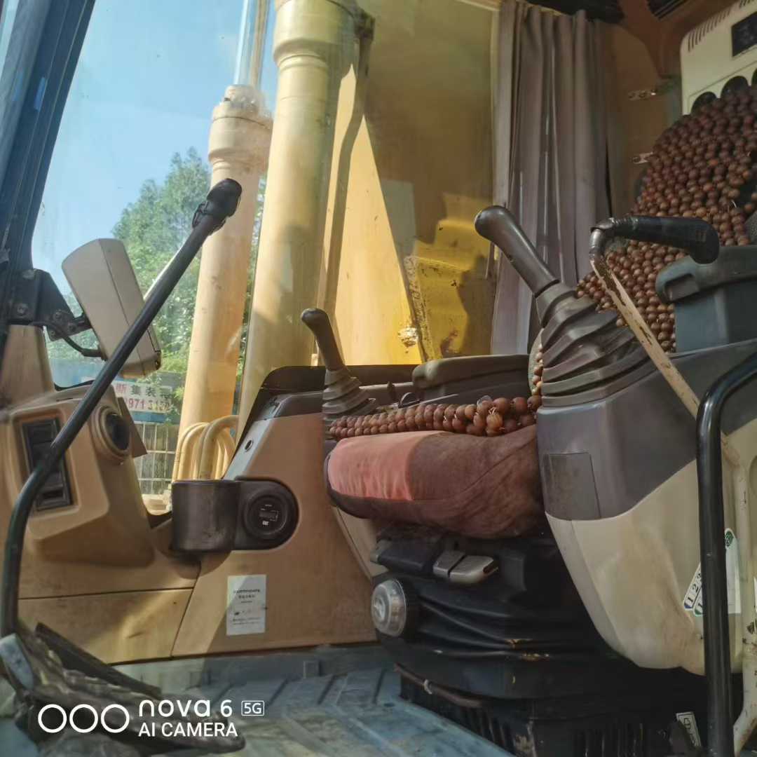 Used Caterpillar 320C Excavator 2016 Model / 8