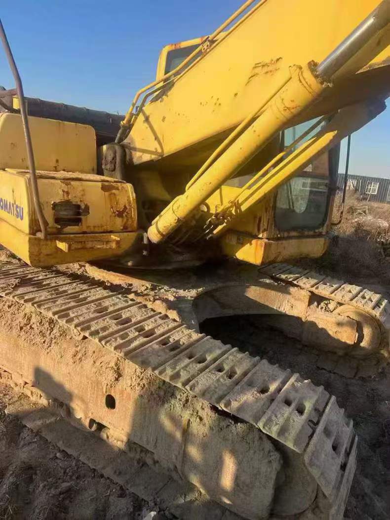 Used Komatsu PC200LC-8 Excavator 2016 Model / 9