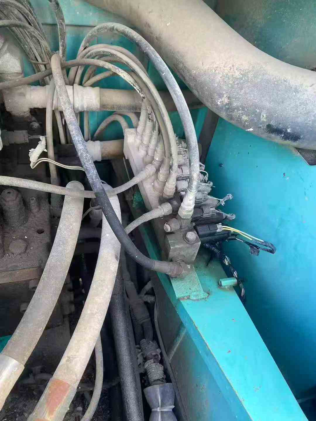 Used Kobelco SK200 Excavator 2016 Model / 4