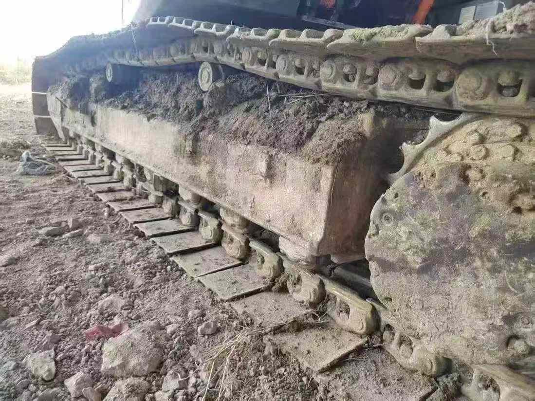 Used Hitachi ZX210-3G Excavator 2012 Model / 9