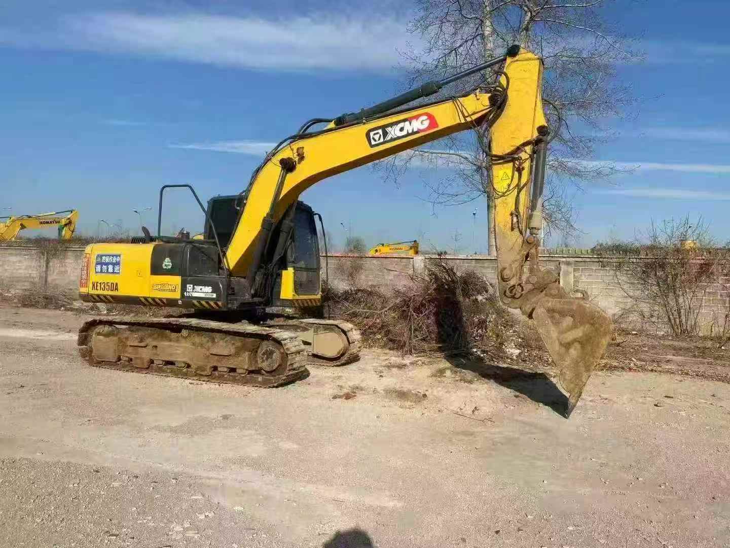 Used XCMG XE135D Excavator 2016 Model / 4