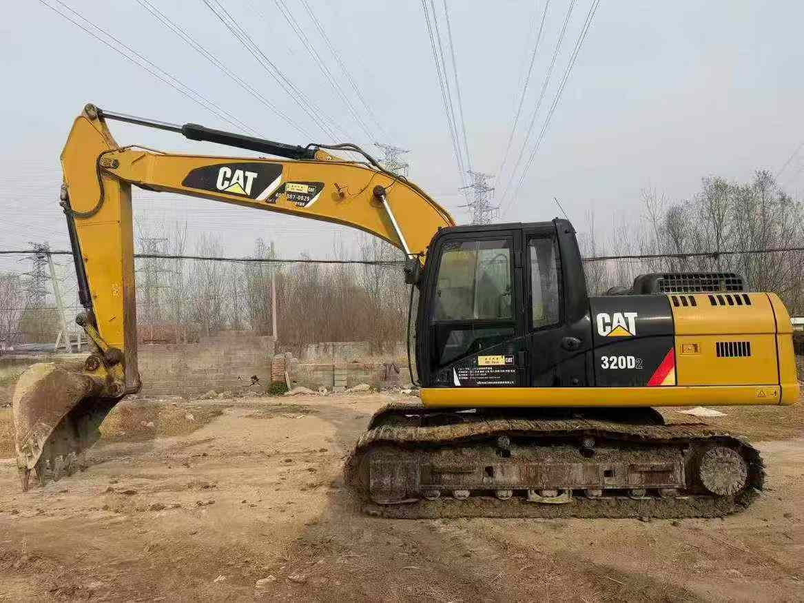 Used Caterpillar 320D Excavator 2014 Model / 7
