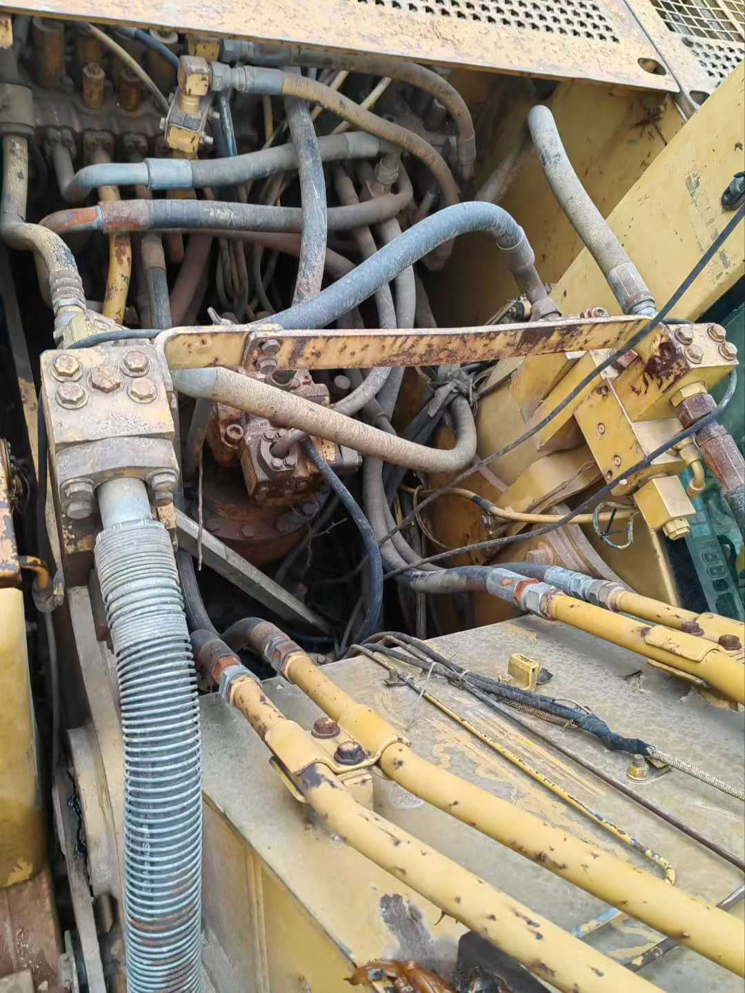 Used Caterpillar 320C Excavator 2016 Model / 4