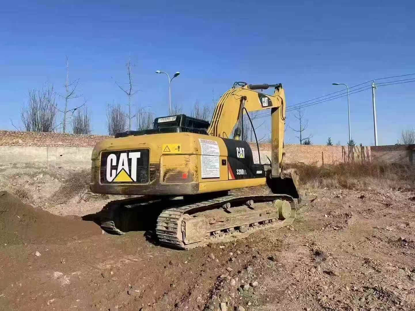 Used Caterpillar 320D Excavator 2016 Model / 3
