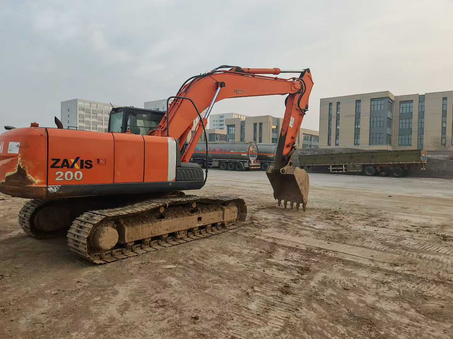 Used Hitachi ZAXIS200 Excavator 2016 Model / 2