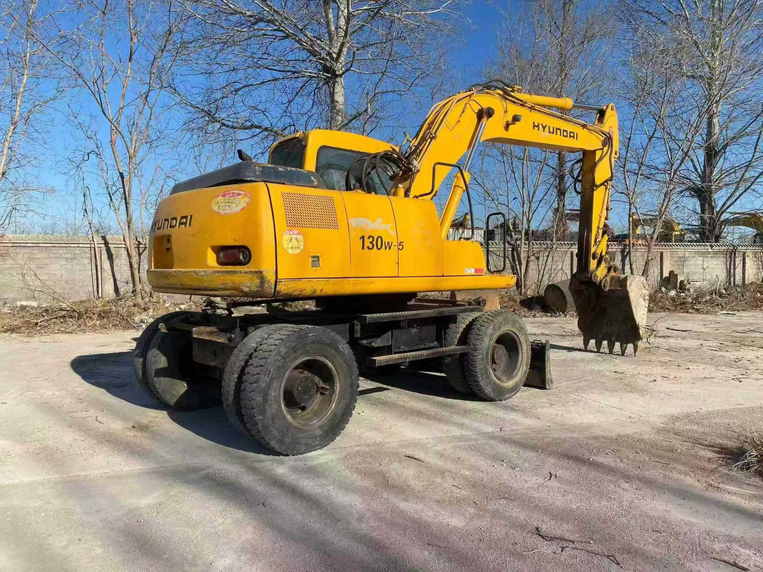 Used Hyundai R130W-5 Excavator 2016 Model