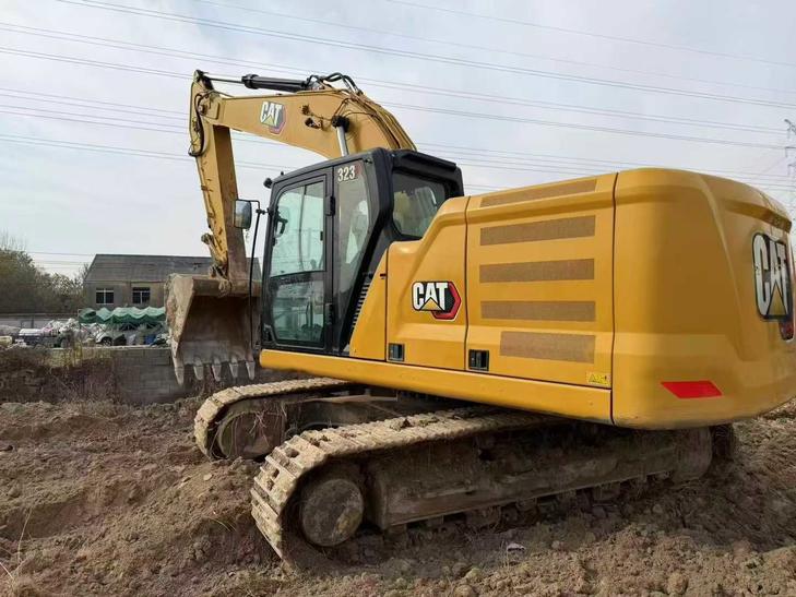 Buy Caterpillar 323 Used Excavator / 1