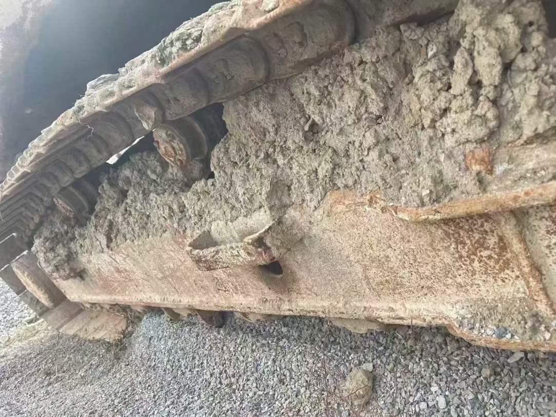 Used Komatsu PC200-8N1 Excavator 2016 Model / 7