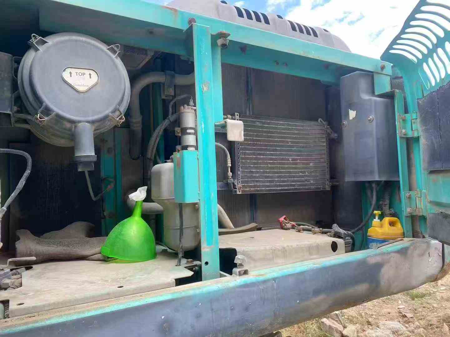 Used Kobelco SK200 Excavator 2016 Model / 8