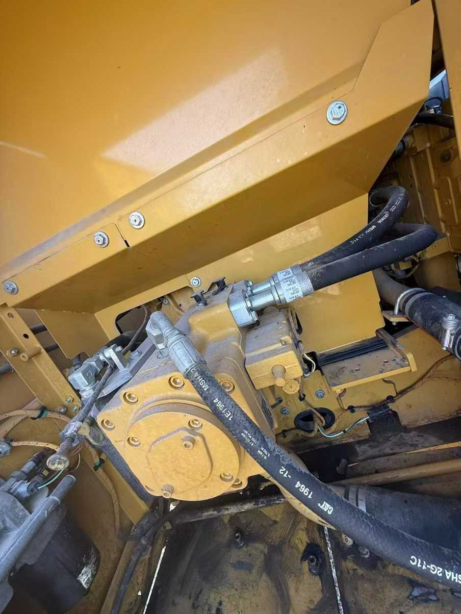 Used Caterpillar CT20 Excavator 2020 Model / 5