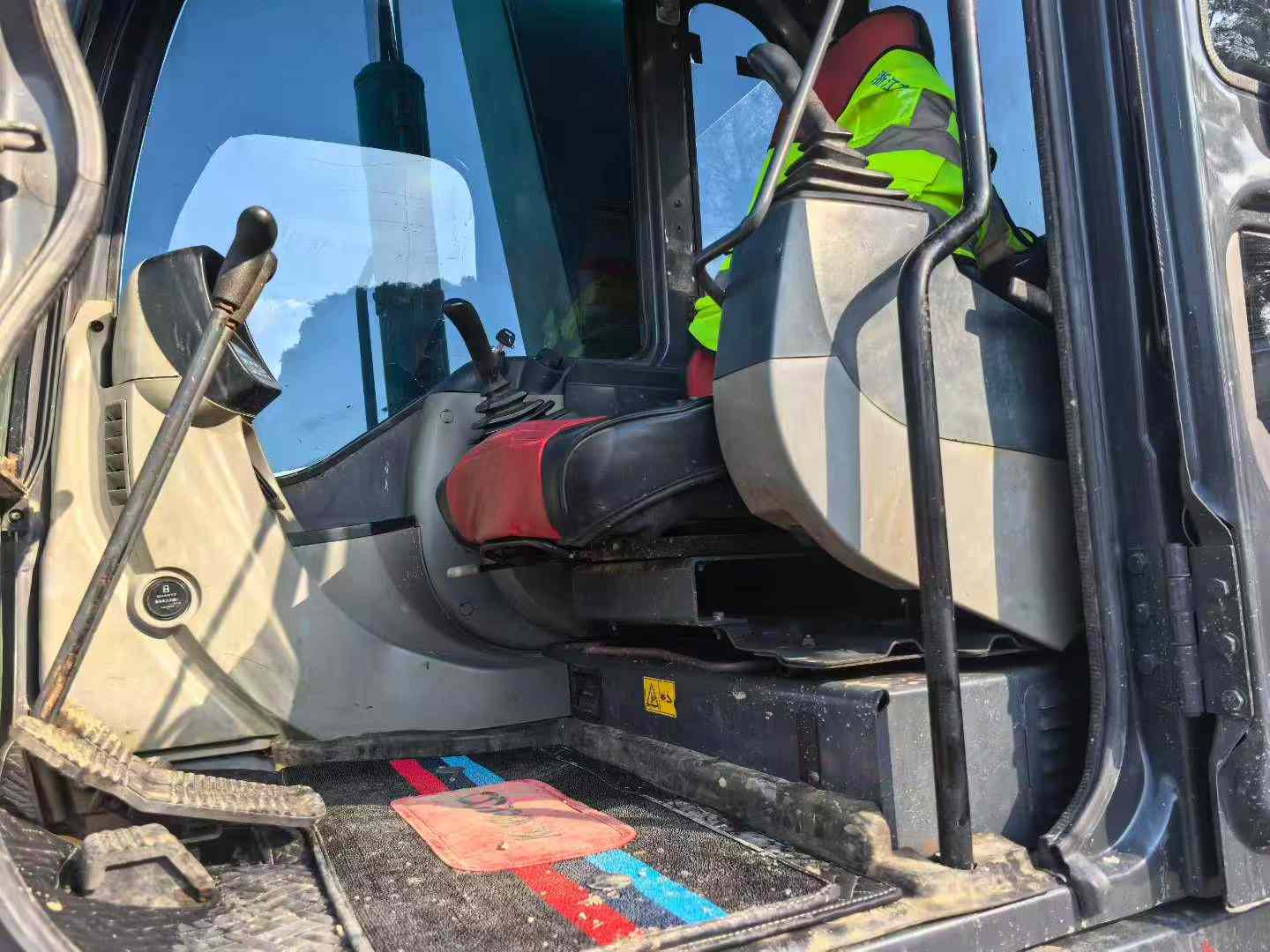 Used Kobelco SK75 Excavator 2021 Model / 3