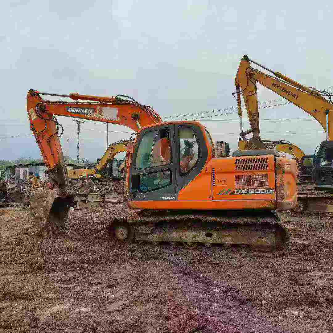 Used Doosan DX15 Excavator 2014 Model / 6
