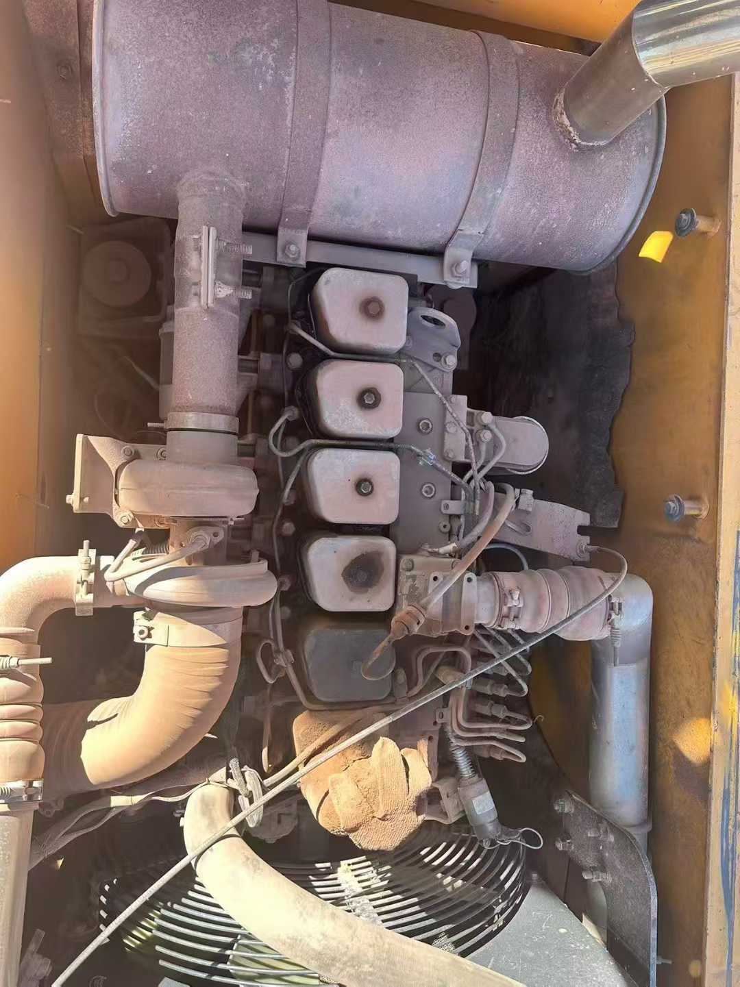 Used Hyundai R 60VS Excavator 2016 Model / 4