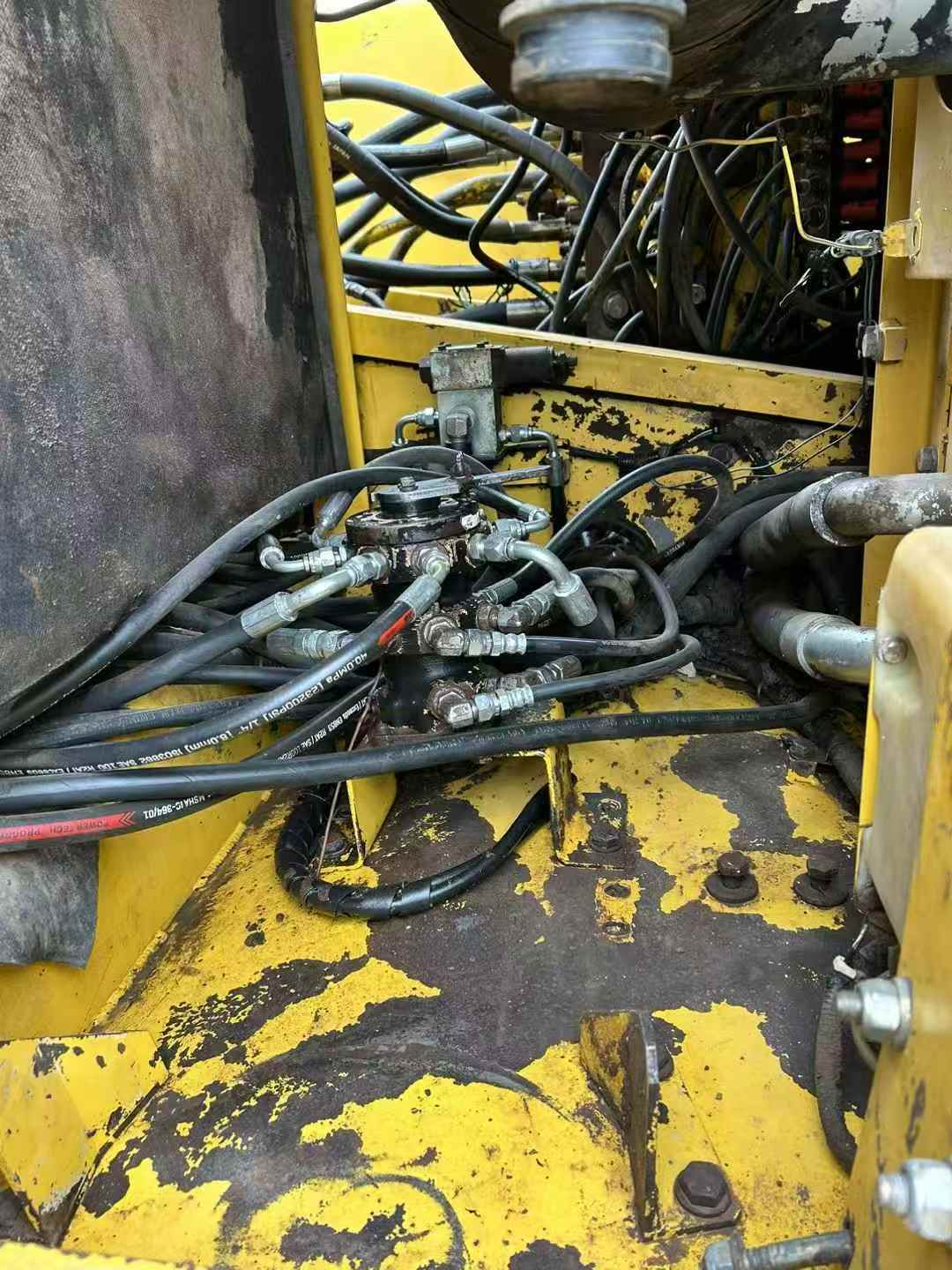 Used Komatsu PW200-7 Excavator 2016 Model / 4