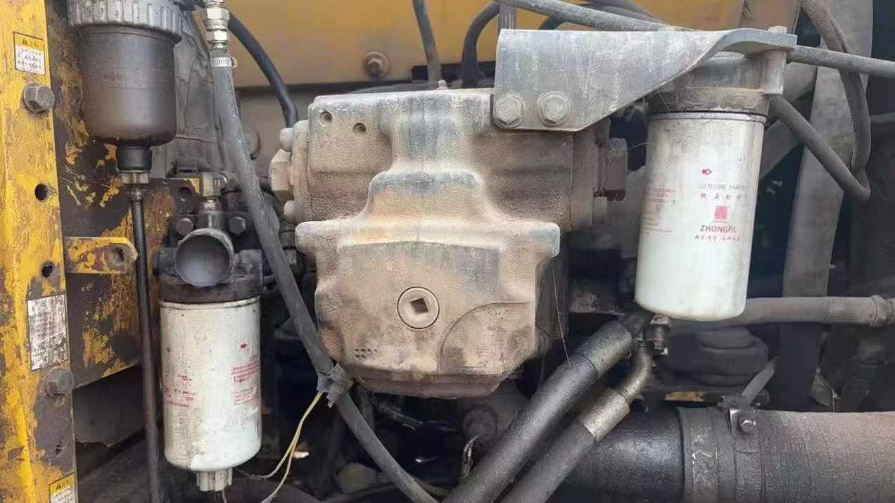 Used Komatsu PC210-8 Excavator 2016 Model / 7