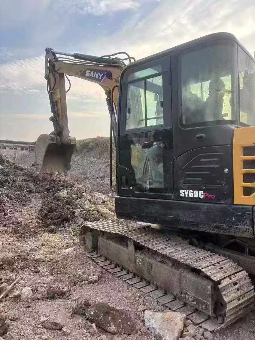 Used Sany SY60 Excavator 2021 Model / 3