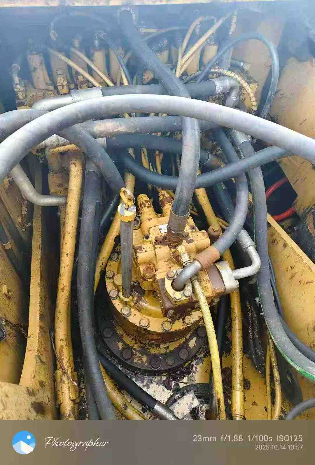 Used Caterpillar 320D Excavator 2016 Model / 6