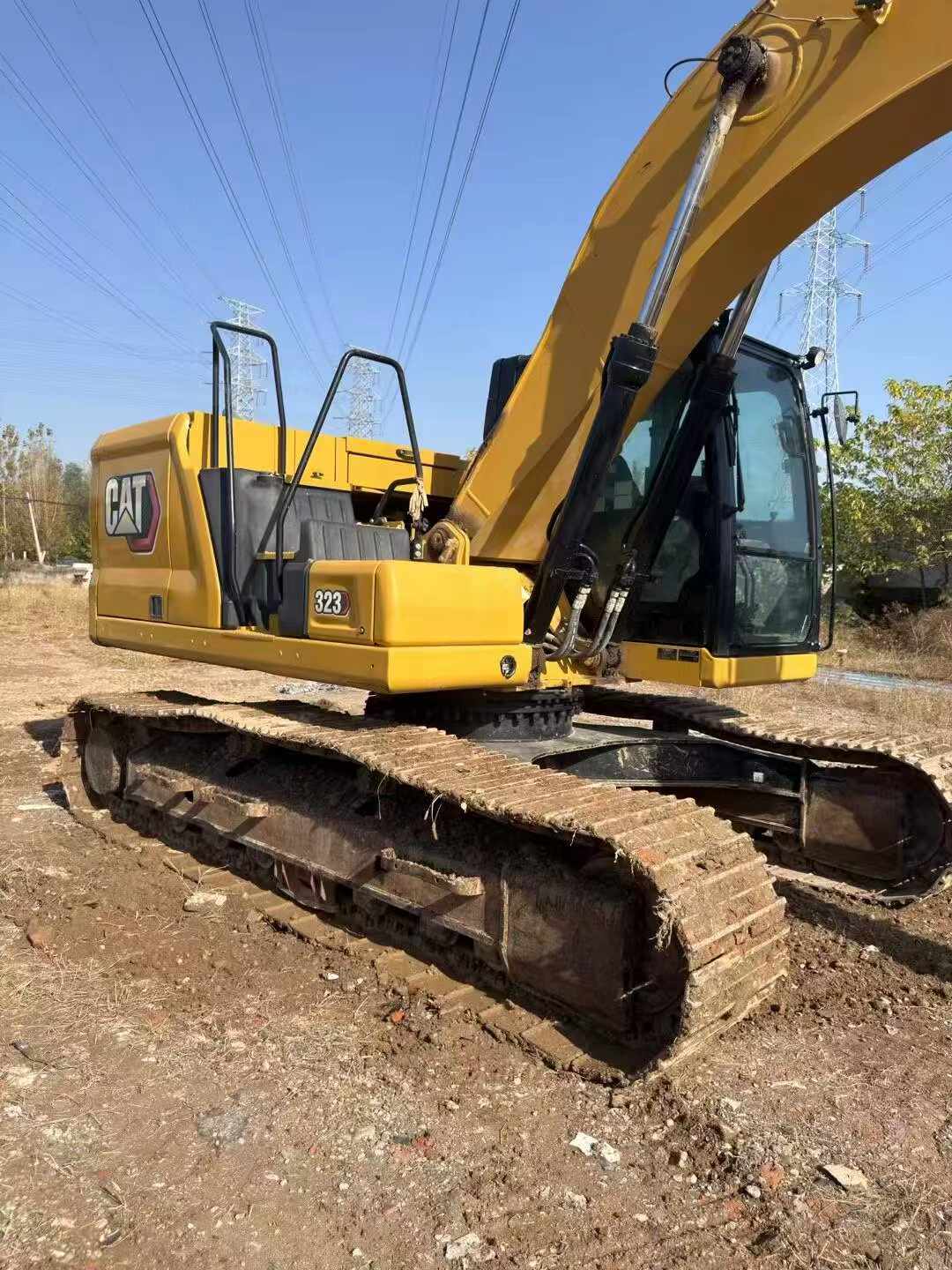 Used Caterpillar 323 Excavator 2020 Model / 2