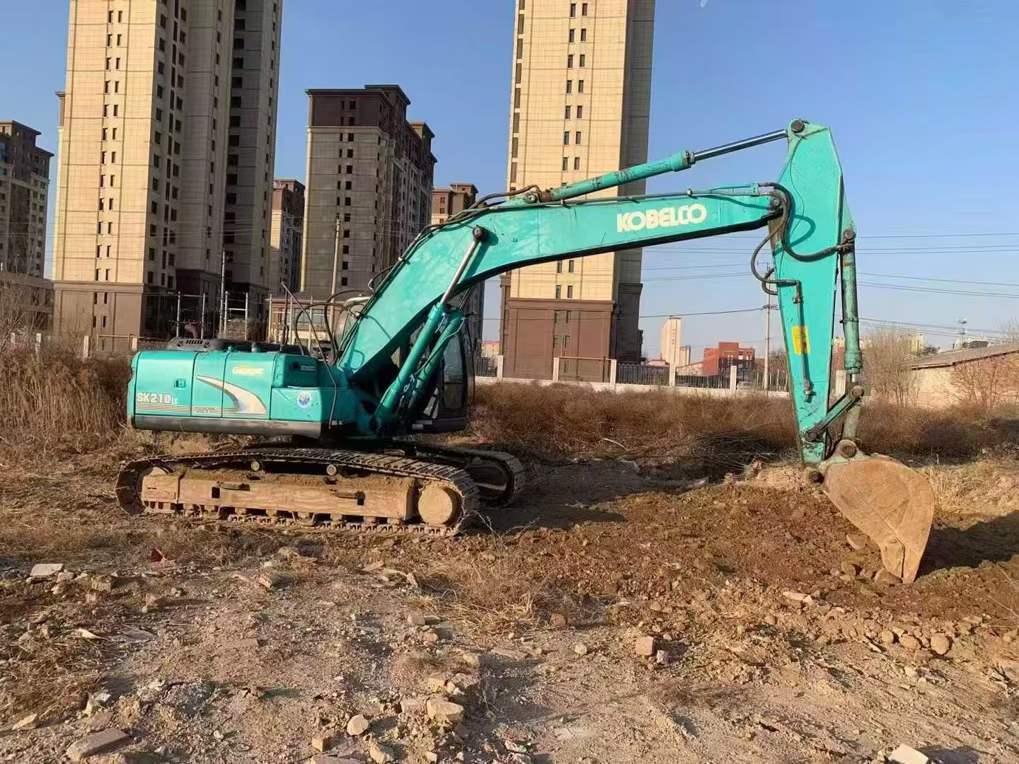 Used Kobelco SK210 Excavator 2016 Model / 2