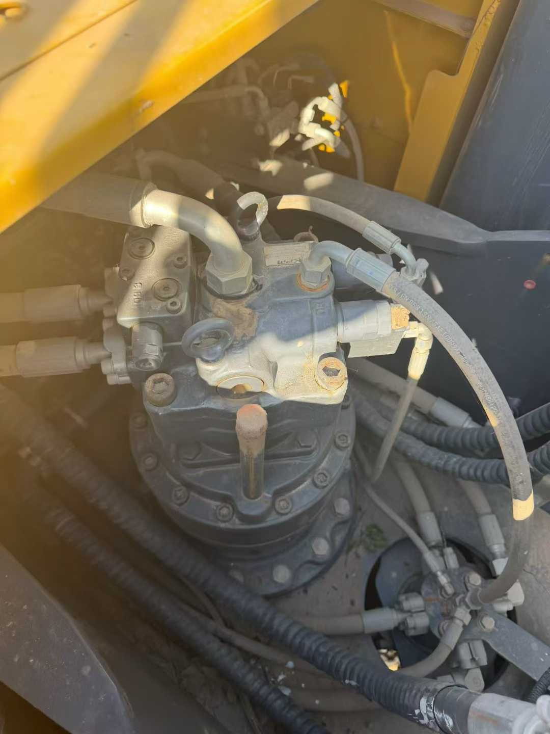 Used XCMG XE215 Excavator 2021 Model / 6