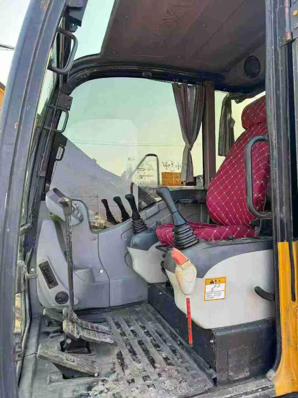 Used Sany SY75 Excavator 2016 Model / 4