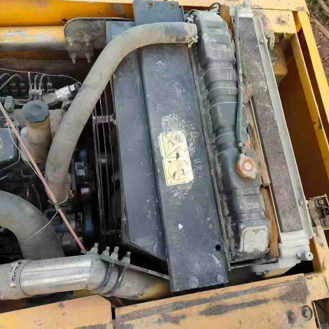 Used Hyundai R225-7 Excavator 2014 Model / 4