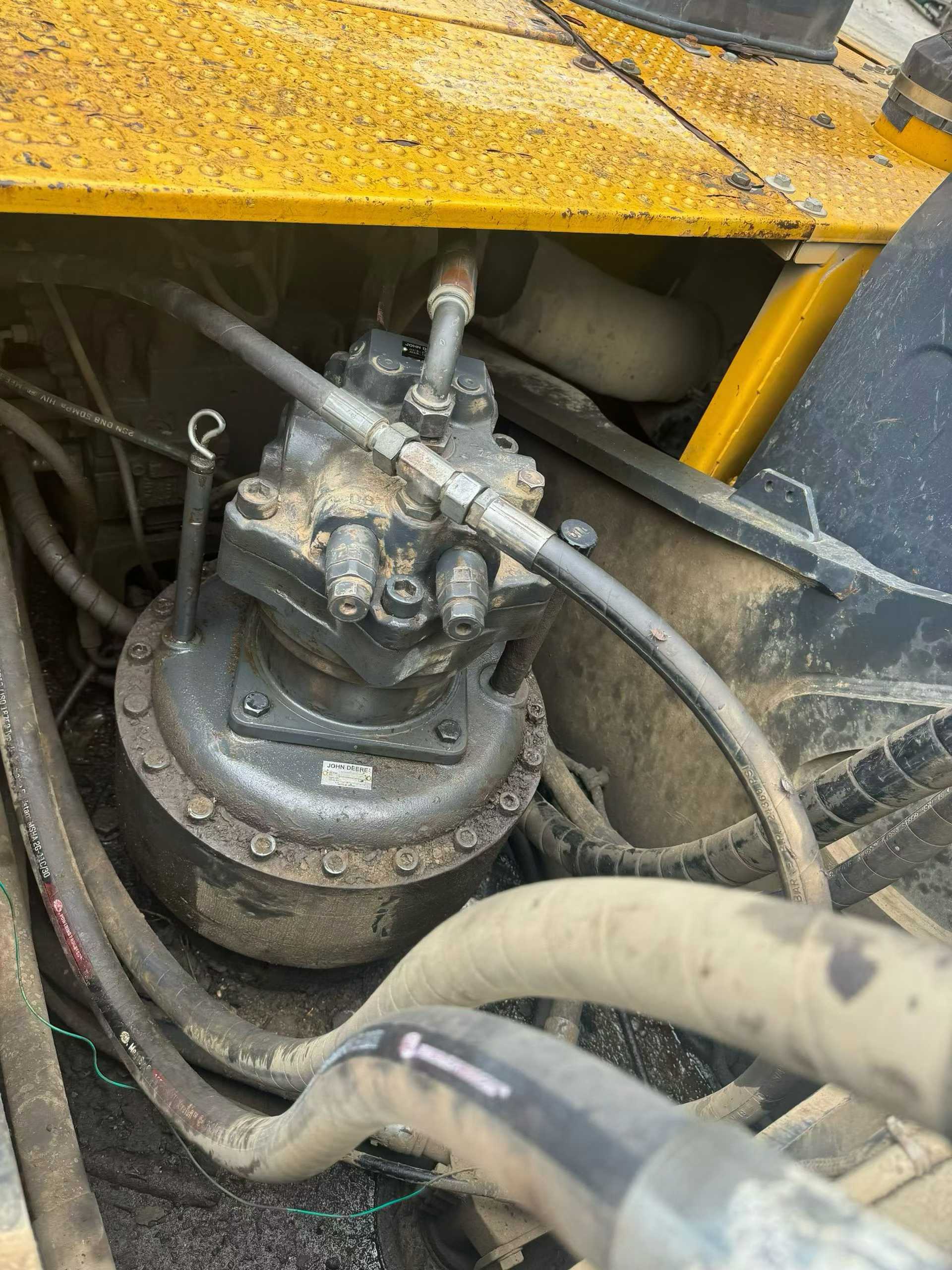 Used JohnDeere E60 Excavator 2018 Model / 4