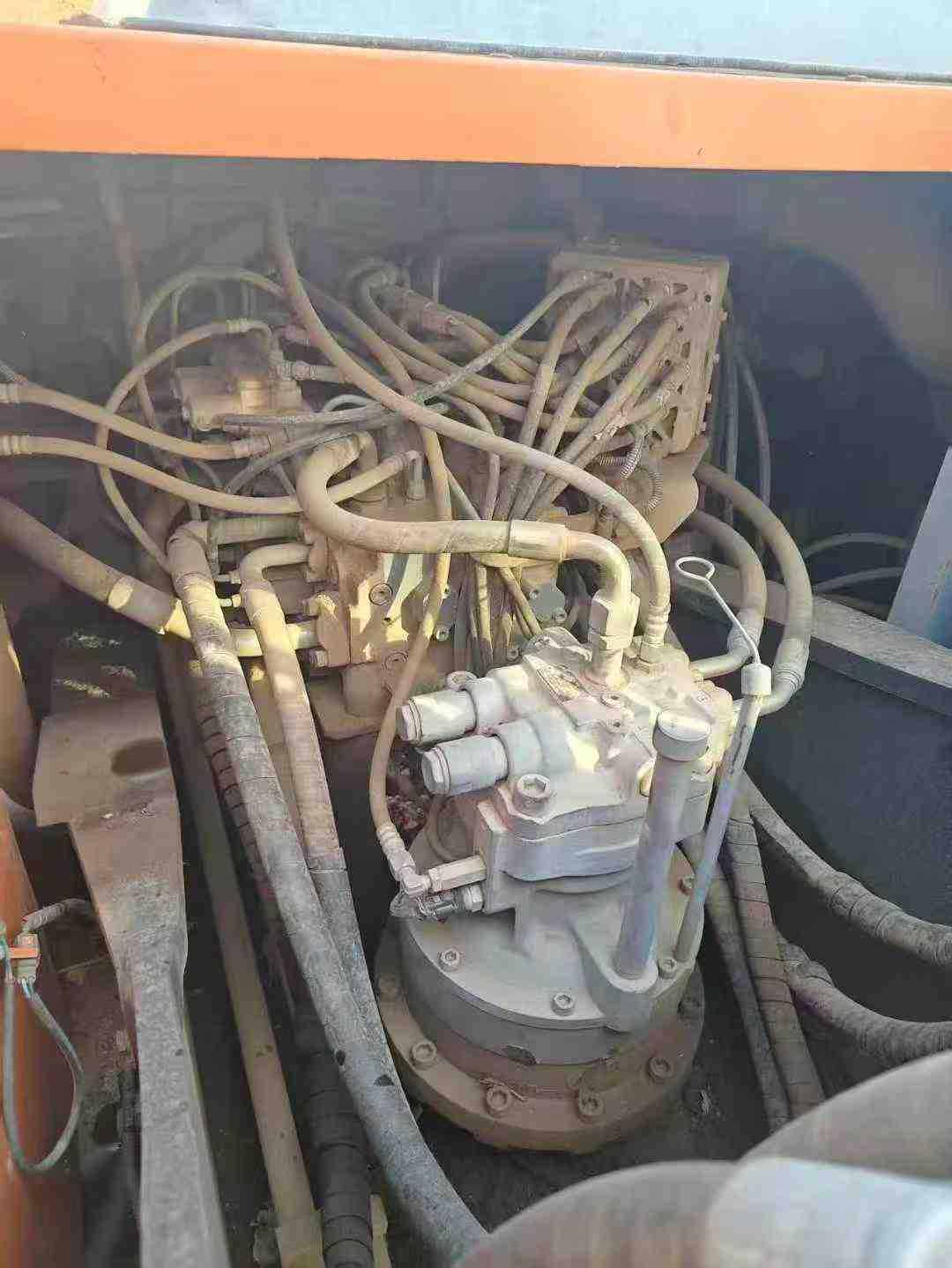 Used Hitachi ZAXIS200 Excavator 2016 Model / 6