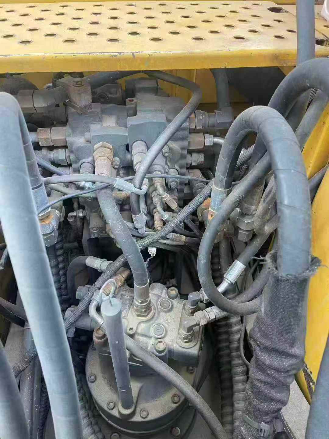 Used Volvo EC140 Excavator 2016 Model / 8