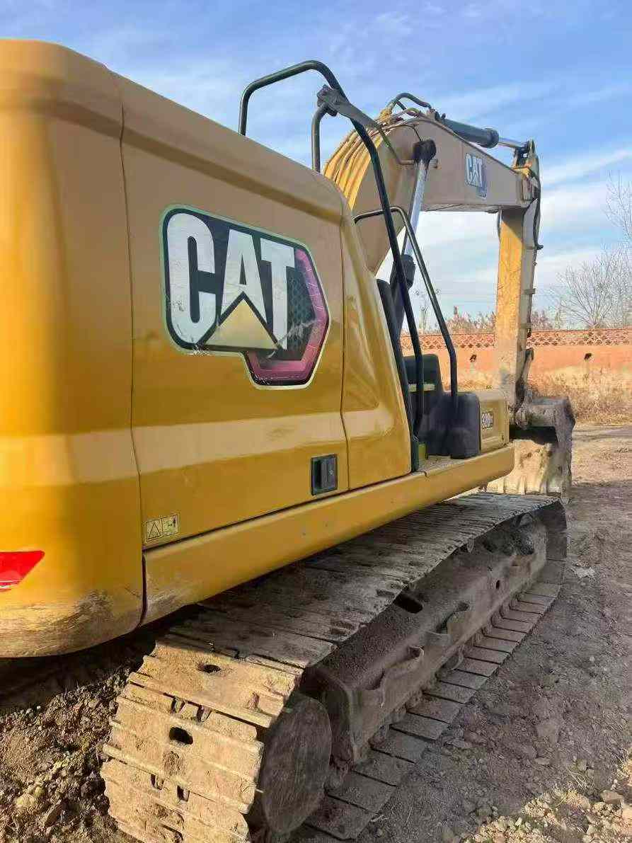 Used Caterpillar CT20 Excavator 2021 Model / 3