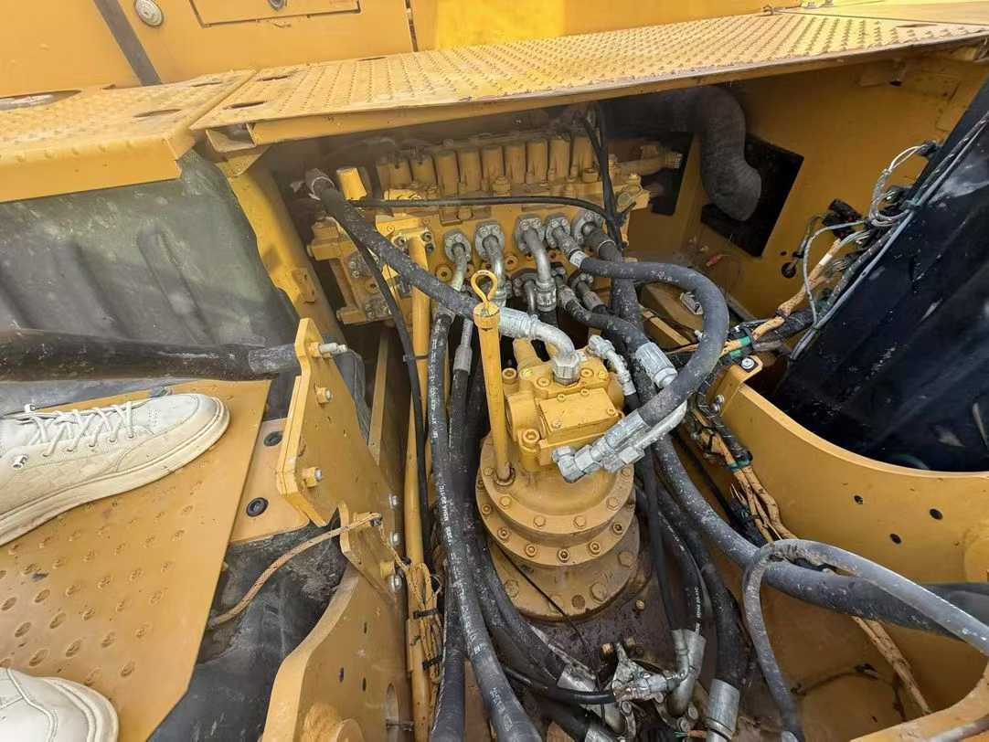 Used Caterpillar CT20 Excavator 2020 Model / 4