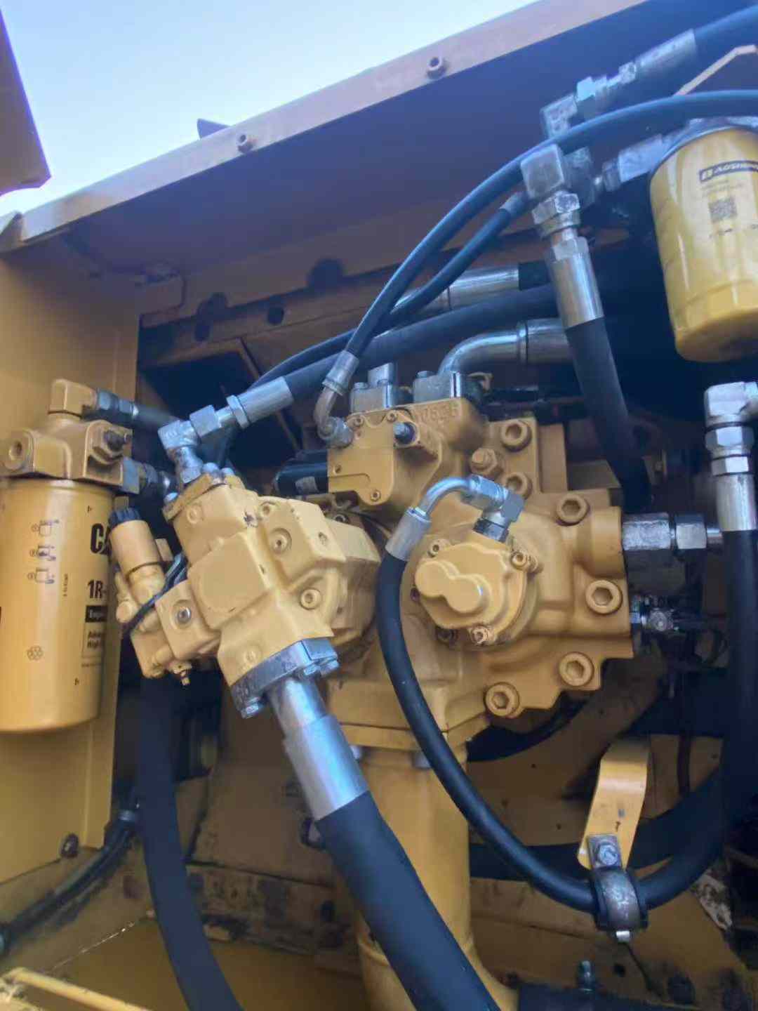 Used Caterpillar CT20 Excavator 2016 Model / 3