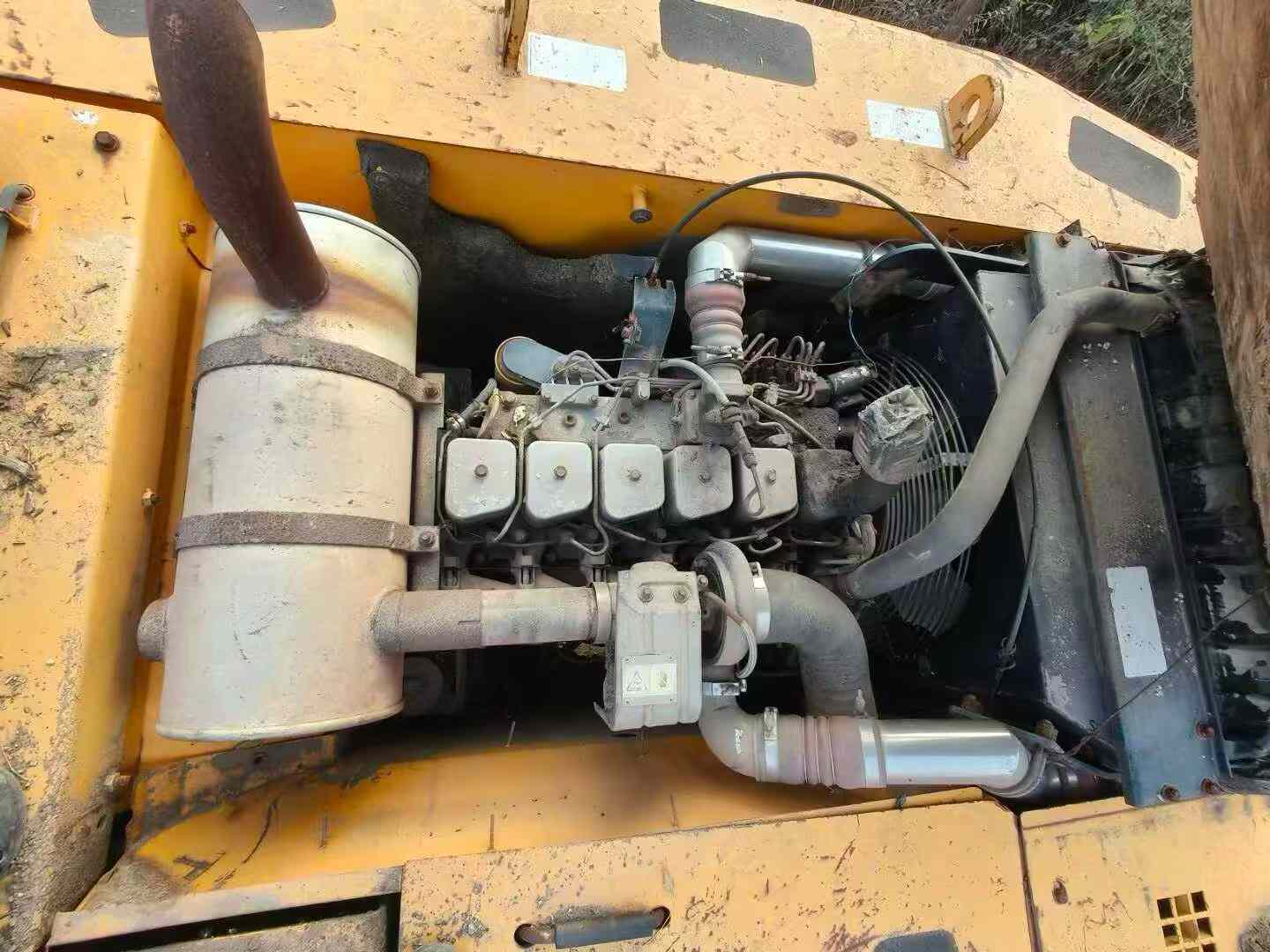 Used Hyundai R215-7 Excavator 2016 Model / 4