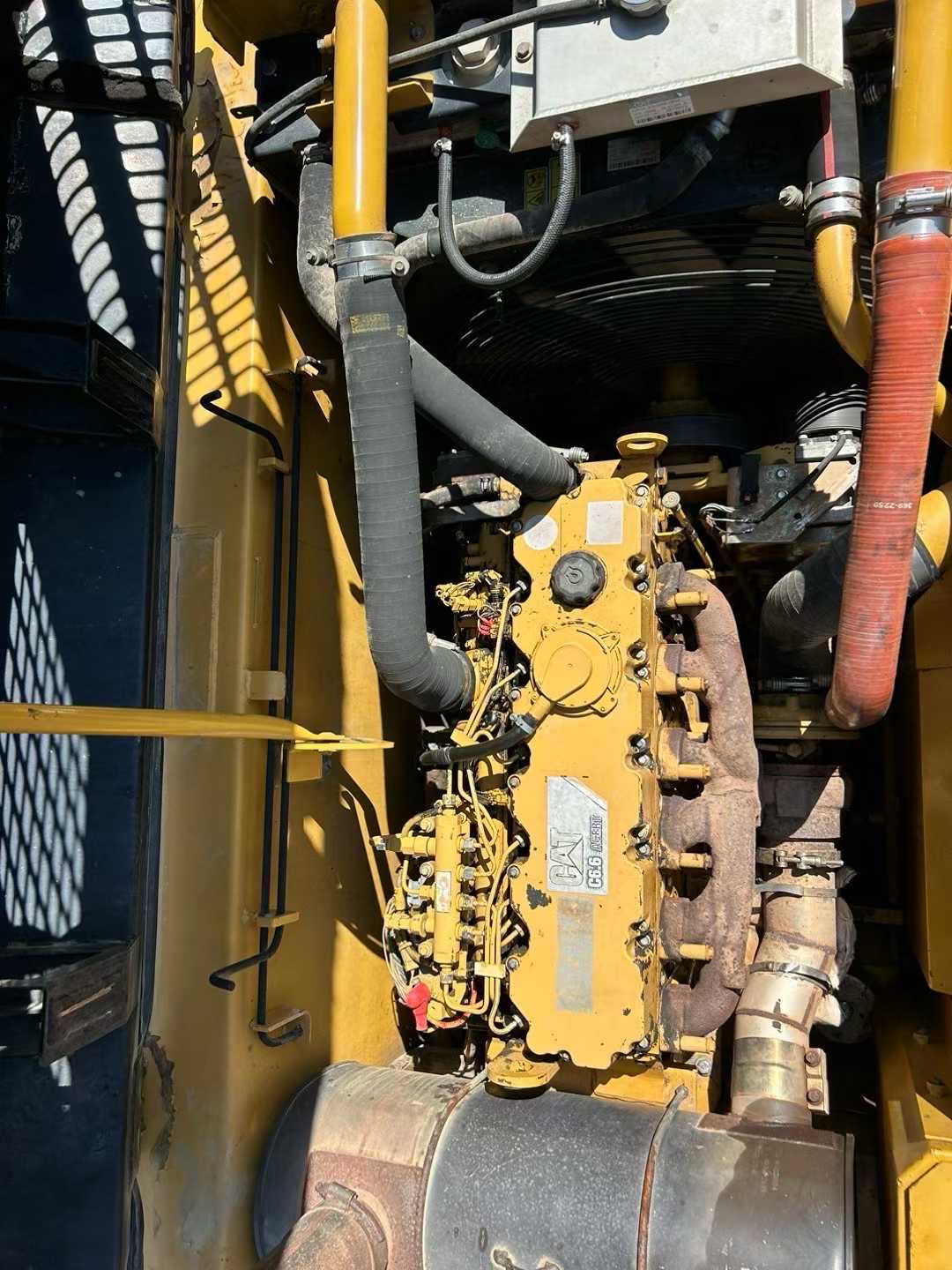 Used Caterpillar 323DL Excavator 2013 Model / 4