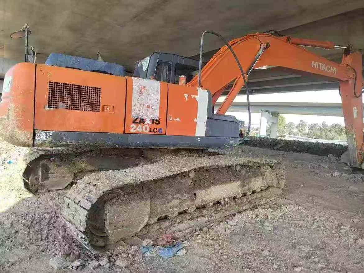 Used Hitachi ZX210-3G Excavator 2012 Model / 6