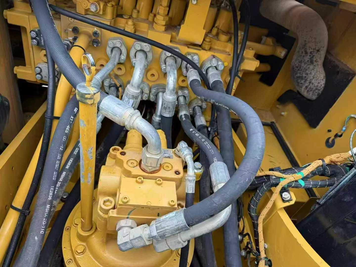 Used Caterpillar 323 Excavator 2020 Model / 8